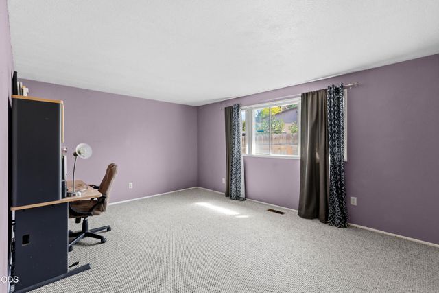 2951 Barclay Road, Medford, OR 97504