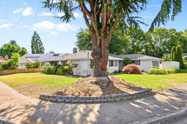 2951 Barclay Road, Medford, OR 97504