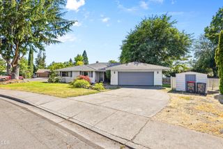 2951 Barclay Road, Medford, OR 97504