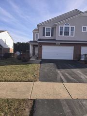 921 FIELDSIDE Drive 1231, Matteson, IL 60443