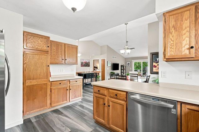 631 Constitution Lane, Deforest, WI 53532