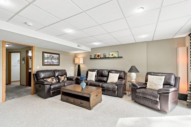 631 Constitution Lane, Deforest, WI 53532