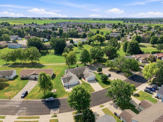 631 Constitution Lane, Deforest, WI 53532
