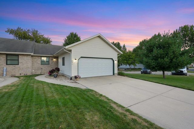 631 Constitution Lane, Deforest, WI 53532