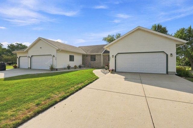 631 Constitution Lane, Deforest, WI 53532