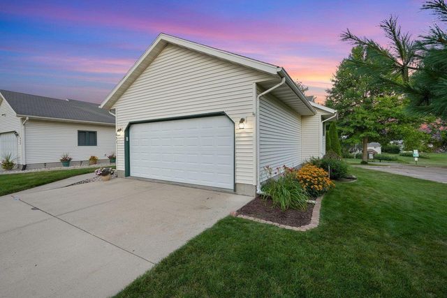 631 Constitution Lane, Deforest, WI 53532