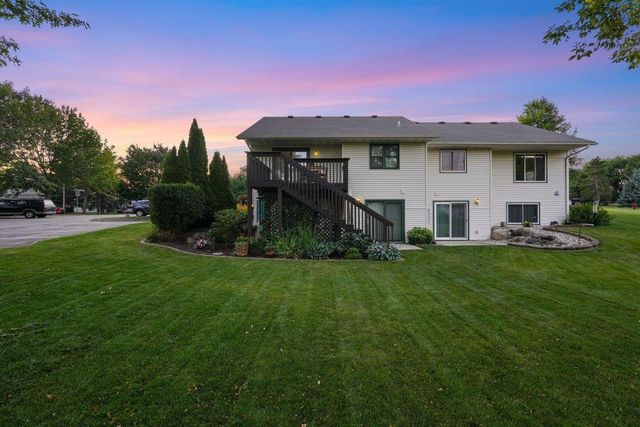 631 Constitution Lane, Deforest, WI 53532