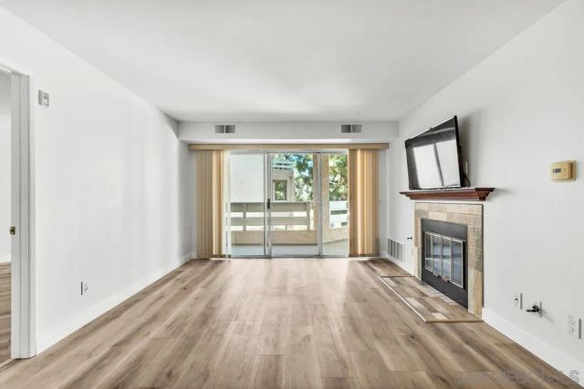 7247 Camino Degrazia 43, San Diego, CA 92111