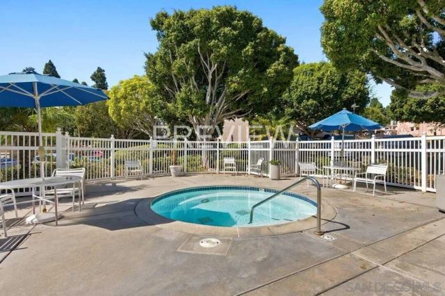 7247 Camino Degrazia 43, San Diego, CA 92111