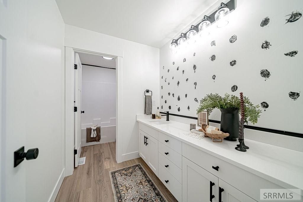 Image 10 of property listing at 2240 Summers Drive # 201, Rexburg, ID 83440