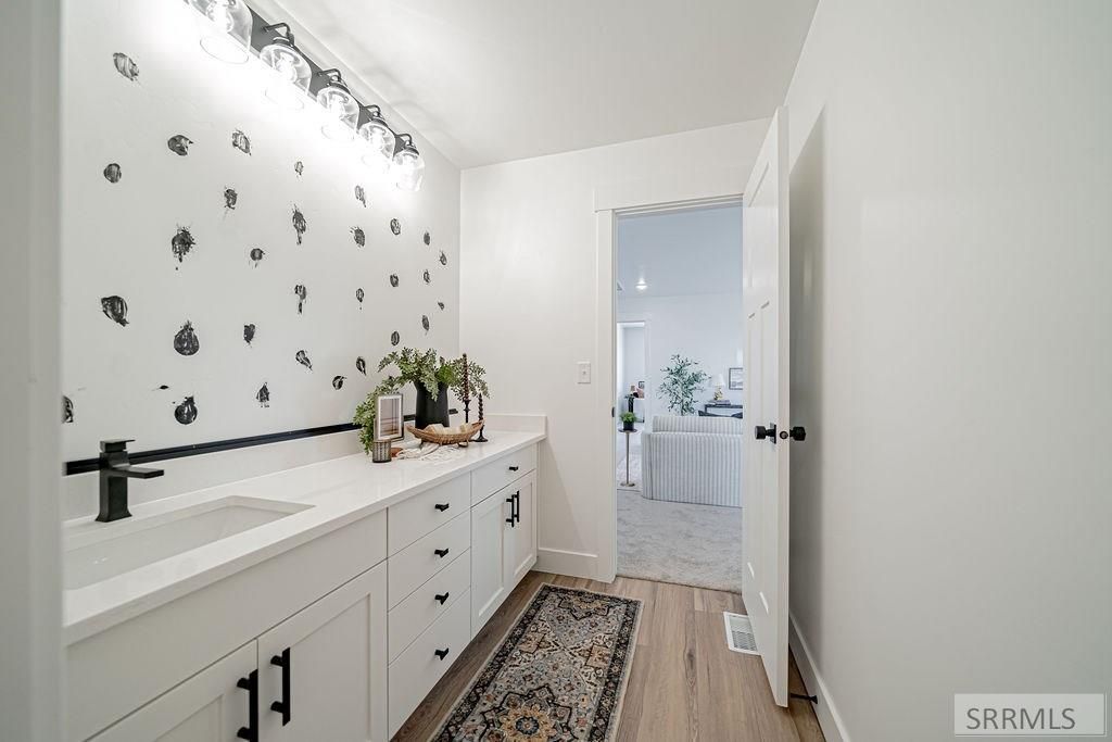 Image 12 of property listing at 2240 Summers Drive # 201, Rexburg, ID 83440