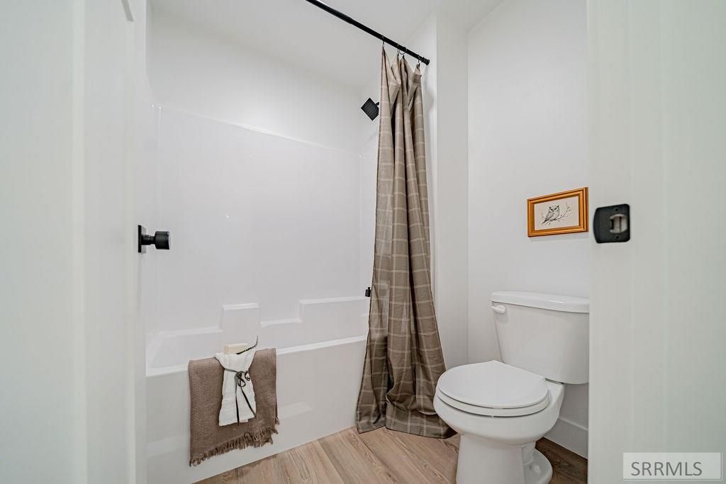 Image 13 of property listing at 2240 Summers Drive # 201, Rexburg, ID 83440