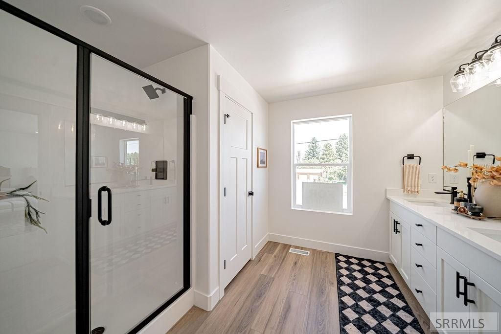 Image 28 of property listing at 2240 Summers Drive # 201, Rexburg, ID 83440