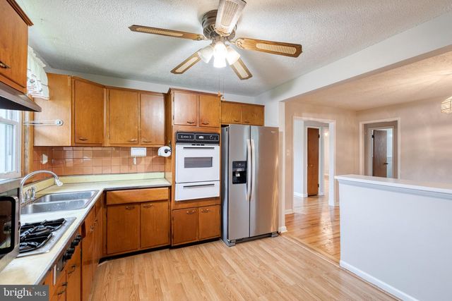 8306 BERKFIELD RD, Baltimore, MD 21237