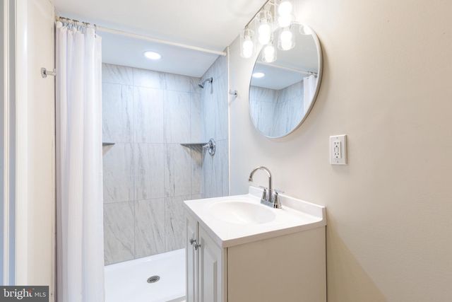 8306 BERKFIELD RD, Baltimore, MD 21237