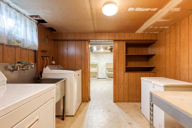 8306 BERKFIELD RD, Baltimore, MD 21237