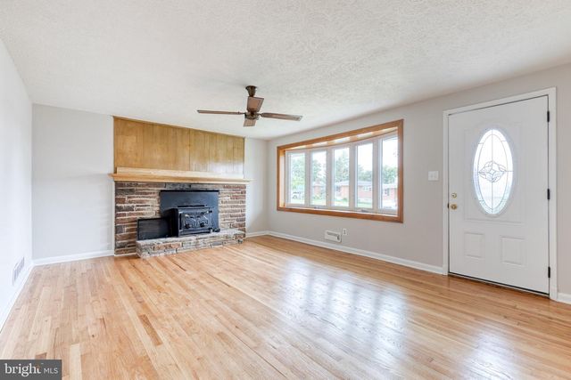 8306 BERKFIELD RD, Baltimore, MD 21237