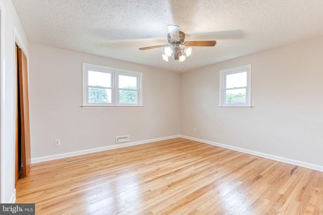 8306 BERKFIELD RD, Baltimore, MD 21237