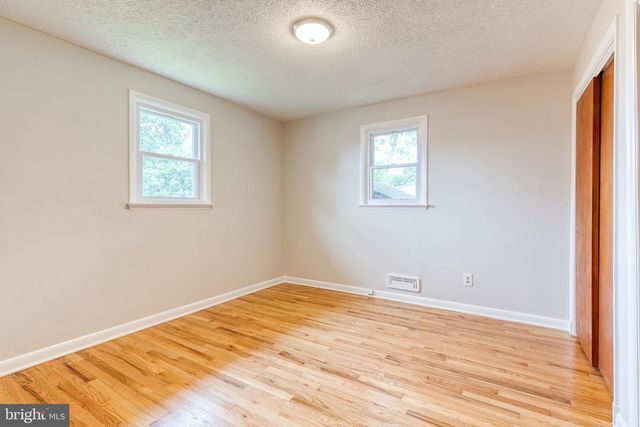 8306 BERKFIELD RD, Baltimore, MD 21237