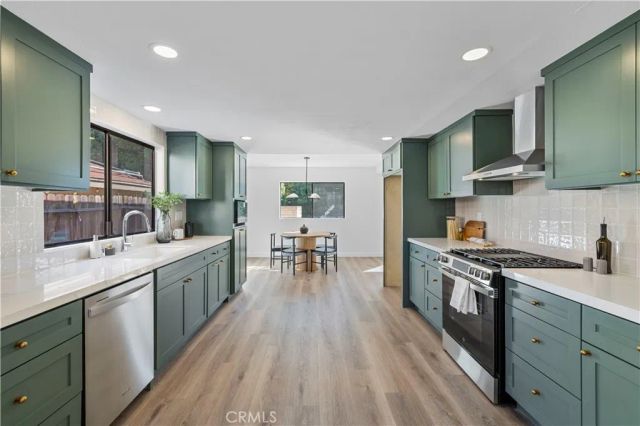 21108 Mayall, Chatsworth, CA 91311