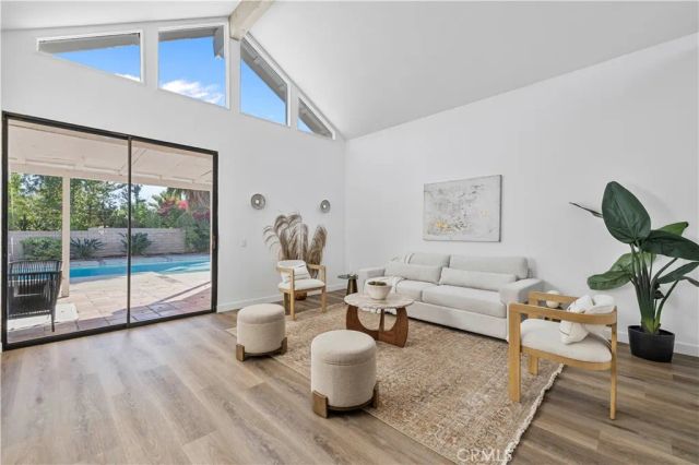 21108 Mayall, Chatsworth, CA 91311