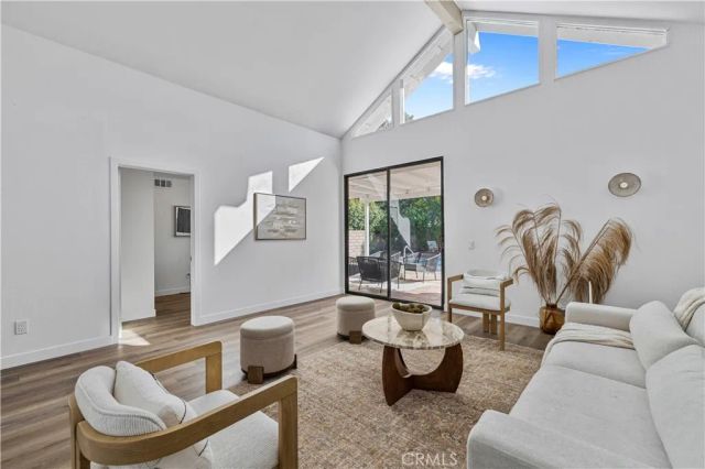 21108 Mayall, Chatsworth, CA 91311