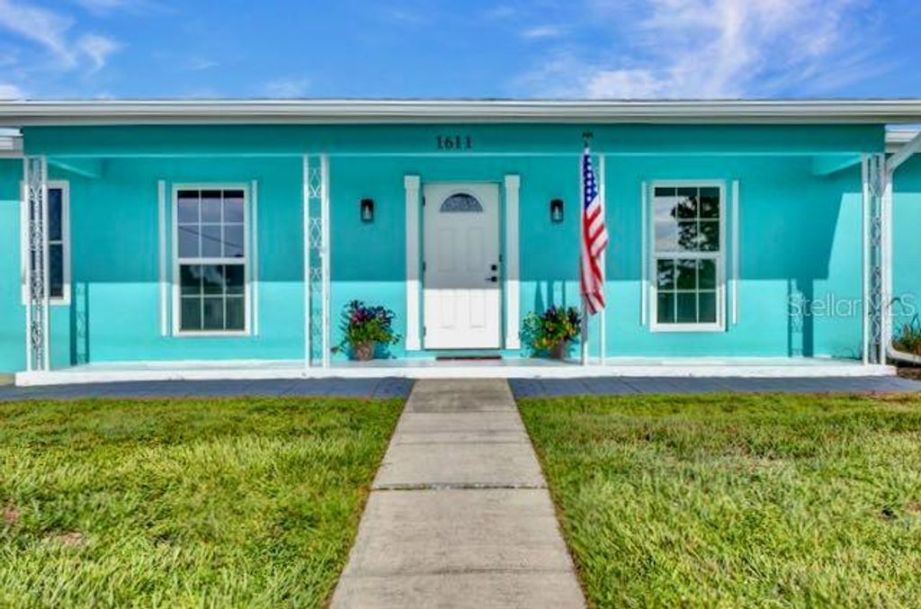1611 SHEEHAN BOULEVARD, Port Charlotte, FL 33952