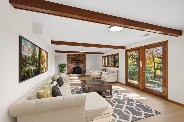 15701 Oak Ridge Road, Eden Prairie, MN 55346