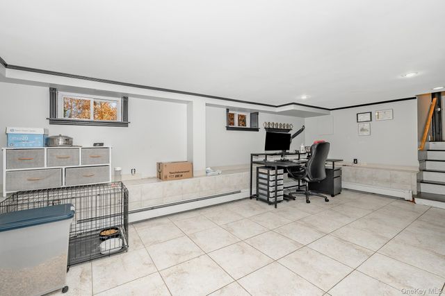 264 W End Avenue, Massapequa, NY 11758