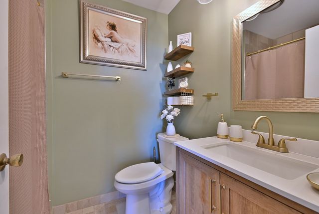 190 S Wood Dale Road 902, Wood Dale, IL 60191