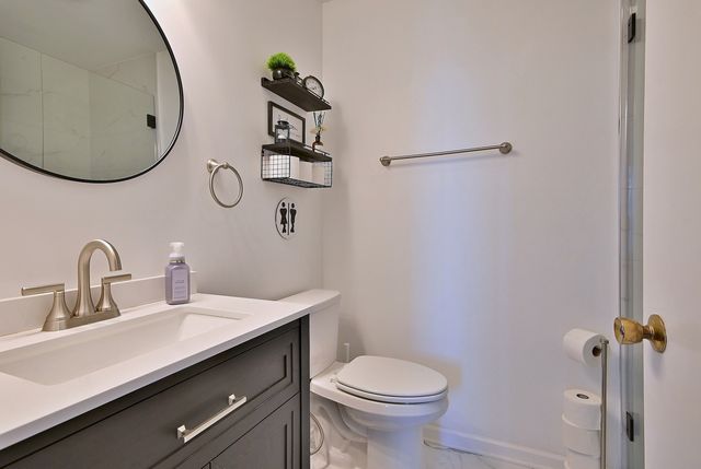 190 S Wood Dale Road 902, Wood Dale, IL 60191