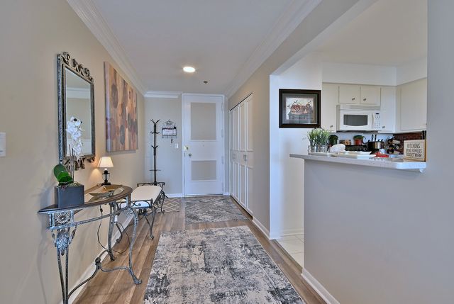 190 S Wood Dale Road 902, Wood Dale, IL 60191