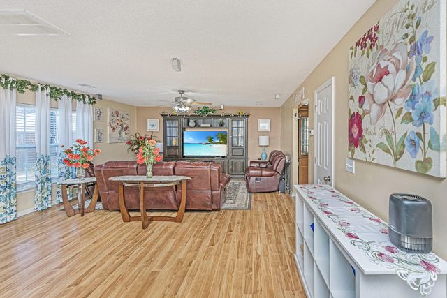 1138 Moss Grove Drive, Moncks Corner, SC 29461