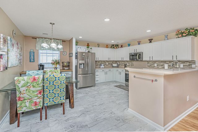 1138 Moss Grove Drive, Moncks Corner, SC 29461