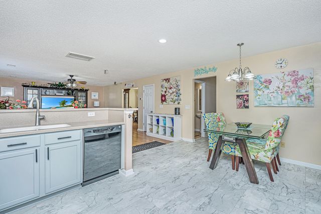 1138 Moss Grove Drive, Moncks Corner, SC 29461