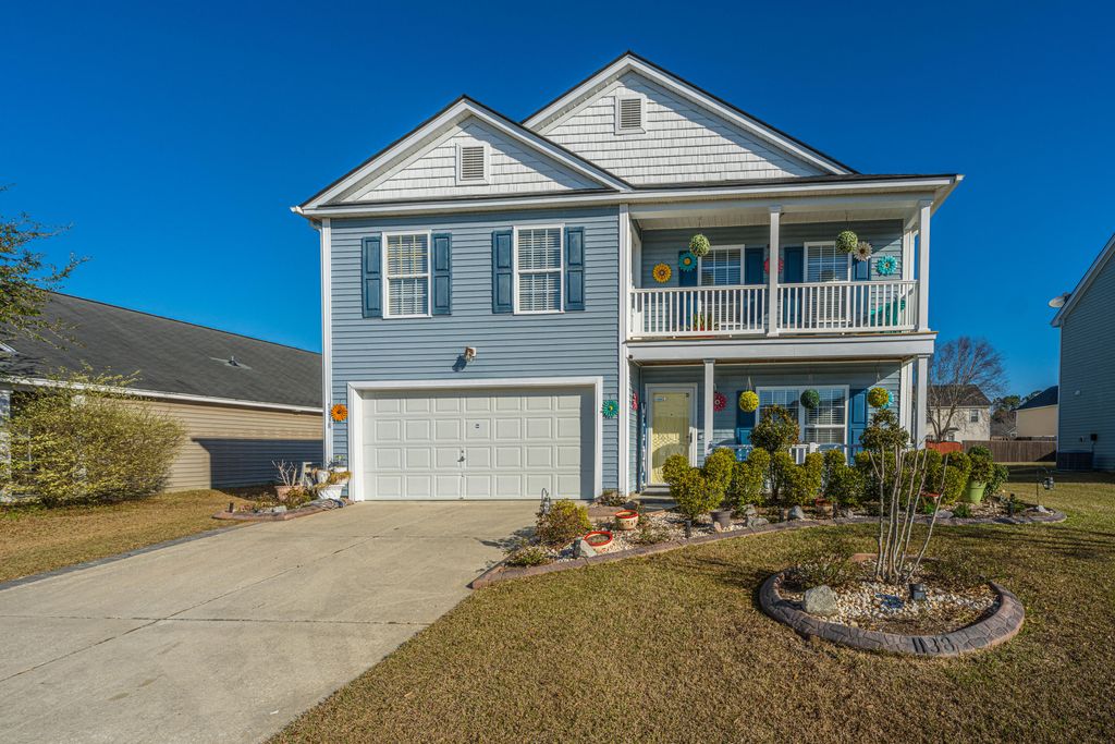 Image 3 of property listing at 1138 Moss Grove Drive, Moncks Corner, SC 29461