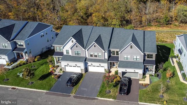 11 TRADESVILLE DR, Doylestown, PA 18901