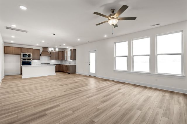 285 Johnnys Place, Mount Juliet, TN 37122