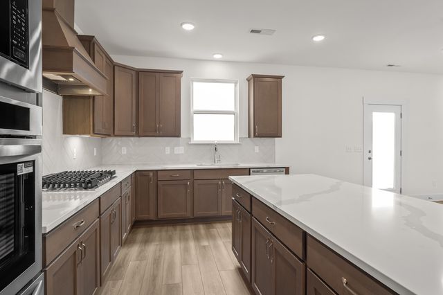 285 Johnnys Place, Mount Juliet, TN 37122