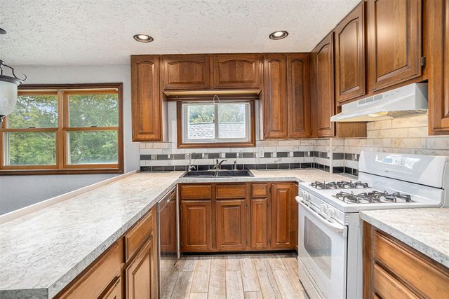 1620 N Edwards Street, Kalamazoo, MI 49007