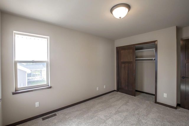 517 Spindrift Street, Mount Horeb, WI 53572