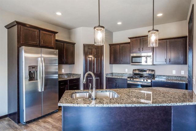 517 Spindrift Street, Mount Horeb, WI 53572