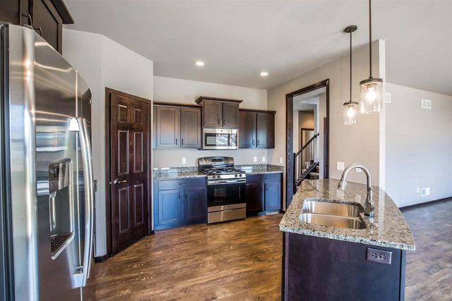 517 Spindrift Street, Mount Horeb, WI 53572