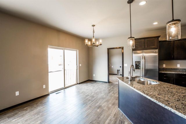 517 Spindrift Street, Mount Horeb, WI 53572