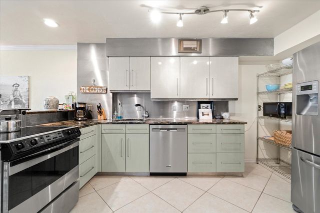 3385 Coastal Hwy 10, St Augustine, FL 32084