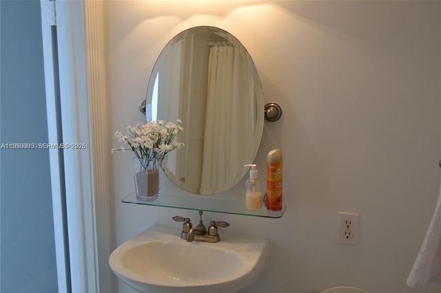 3850 Galt Ocean Dr 111, Fort Lauderdale, FL 33308