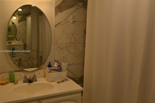 3850 Galt Ocean Dr 111, Fort Lauderdale, FL 33308