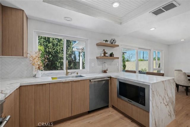 14135 Elystan, Westminster, CA 92683