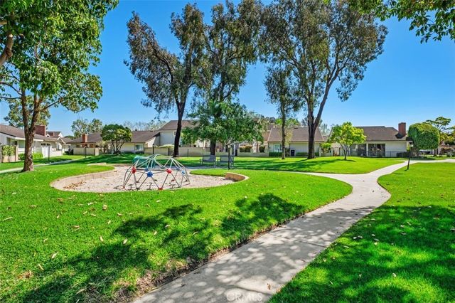 14135 Elystan, Westminster, CA 92683