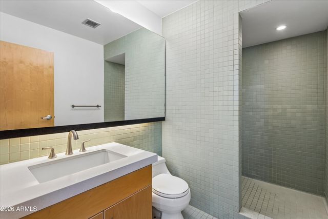 727 E PORTLAND Street 33, Phoenix, AZ 85006